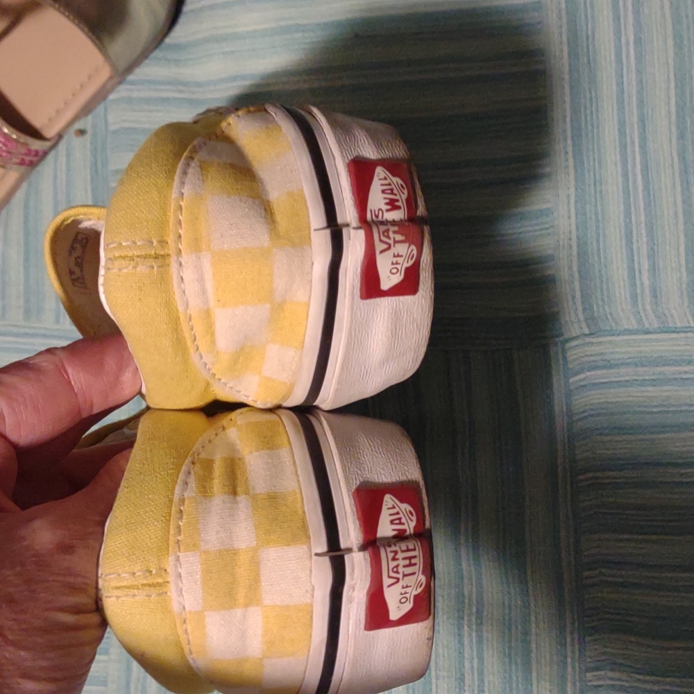 Yello Checked Vans - Picture 2 of 5